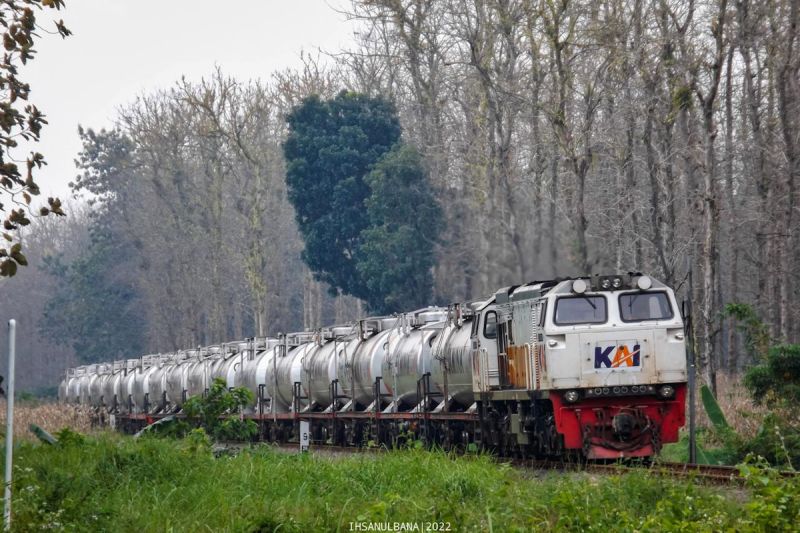 kai-angkut-633-juta-ton-barang-energi-dan-logistik-hingga-november