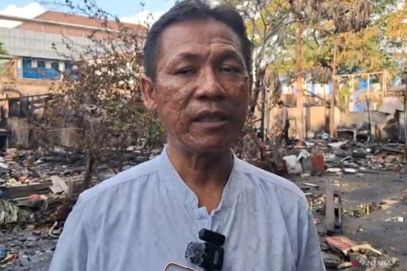 pedagang-korban-kericuhan-di-kalibata-dapat-bantuan-dari-kapolda-metro