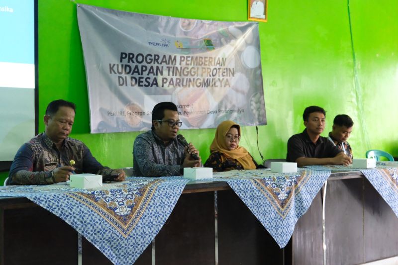 peruri-salurkan-makan-bergizi-untuk-tekan-stunting-di-karawang