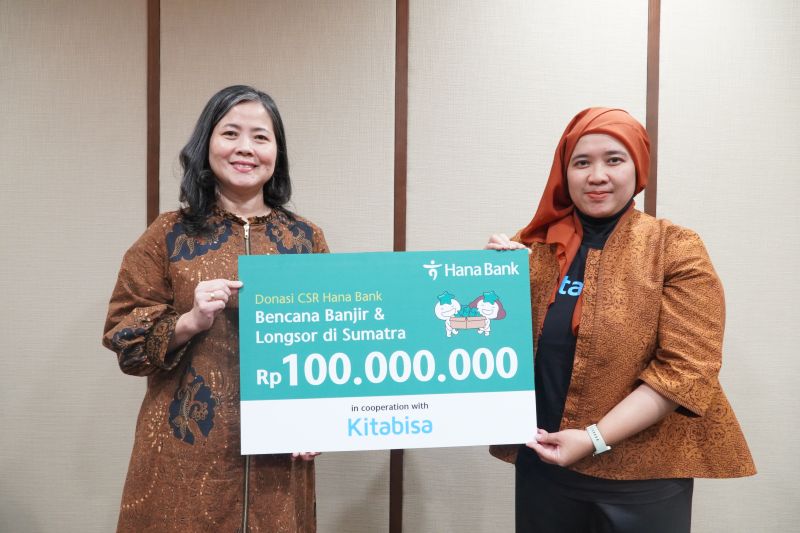 hana-bank-salurkan-rp100-juta-untuk-korban-bencana-sumatera