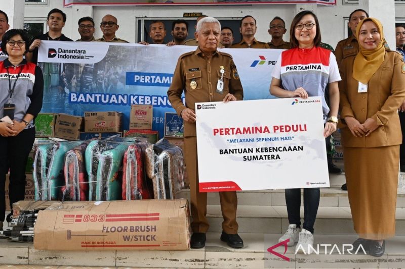 Wagub Sumut terima bantuan Pertagas bagi penanganan korban banjir