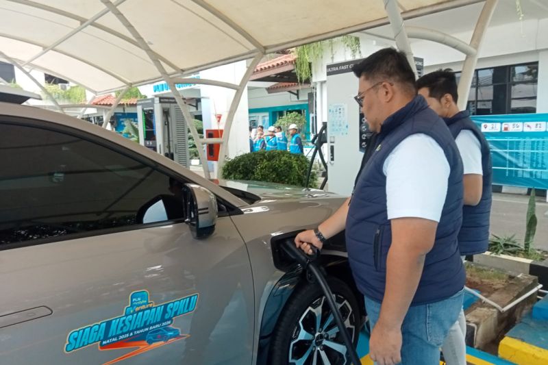 pln-optimalkan-spklu-di-cirebon-dukung-kelancaran-natal-dan-tahun-baru