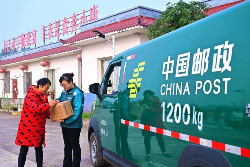 Sektor pengiriman ekspres China tumbuh dua digit 11 bulan pertama 2025