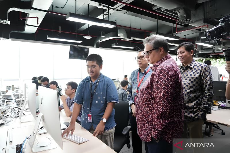 airlangga-menilai-magang-nasional-jadi-strategi-jangka-panjang-ri