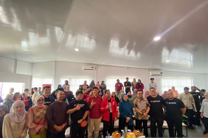 pemkot-makassar-gofood-kolaborasi-gerakkan-umkm-melek-digitalisasi