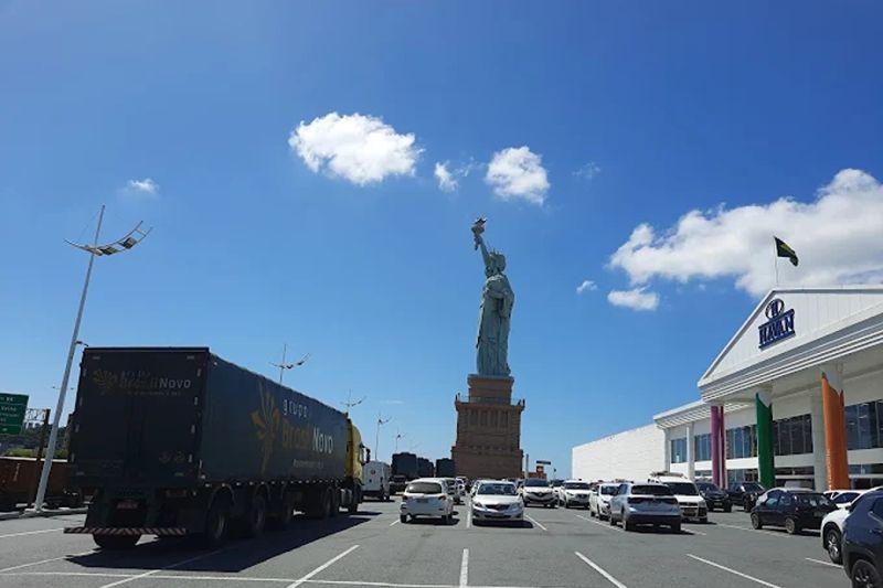 sejarah-dan-makna-patung-liberty-di-balik-video-robohnya-yang-viral