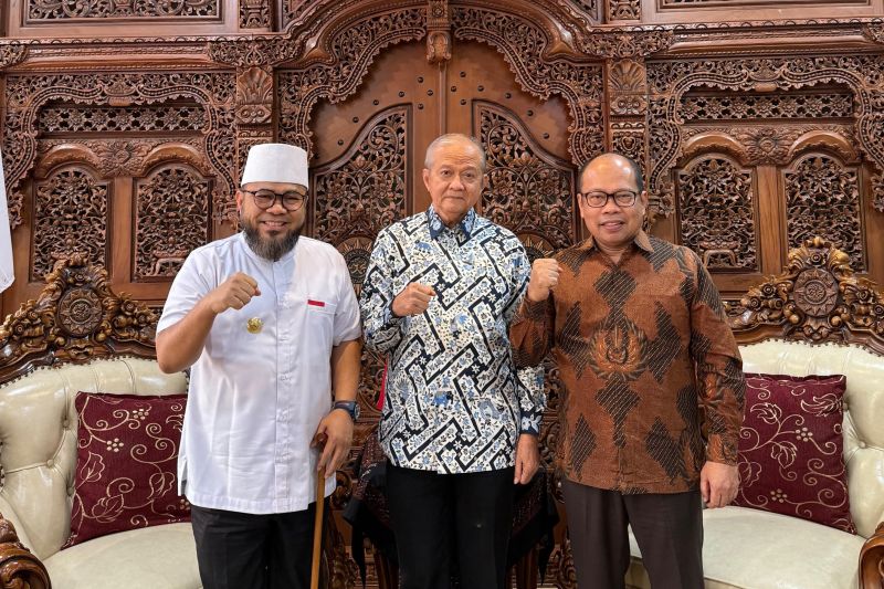 gubernur-dan-muhammadiyah-bahas-pembiayaan-syariah-di-bengkulu