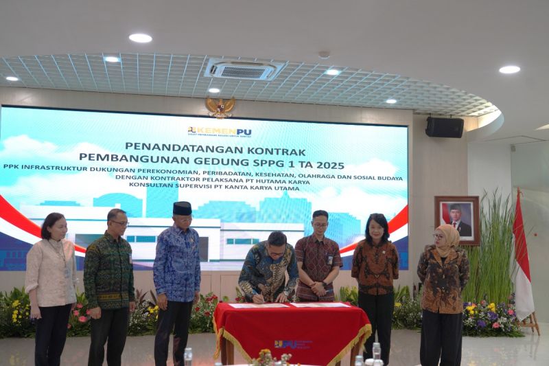 kemen-pu-teken-kontrak-pekerjaan-pembangunan-gedung-sppg-di-152-lokasi
