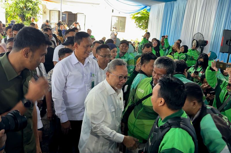 kemenko-pangan-dan-bulog-permudah-ojol-di-tangerang-akses-pangan-murah