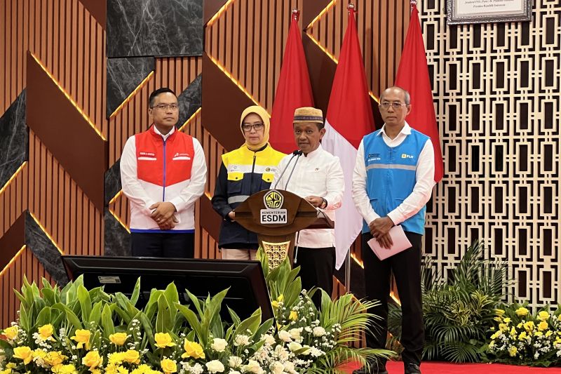 menteri-bahlil-listrik-di-banda-aceh-pulih-4-kabupaten-dalam-proses