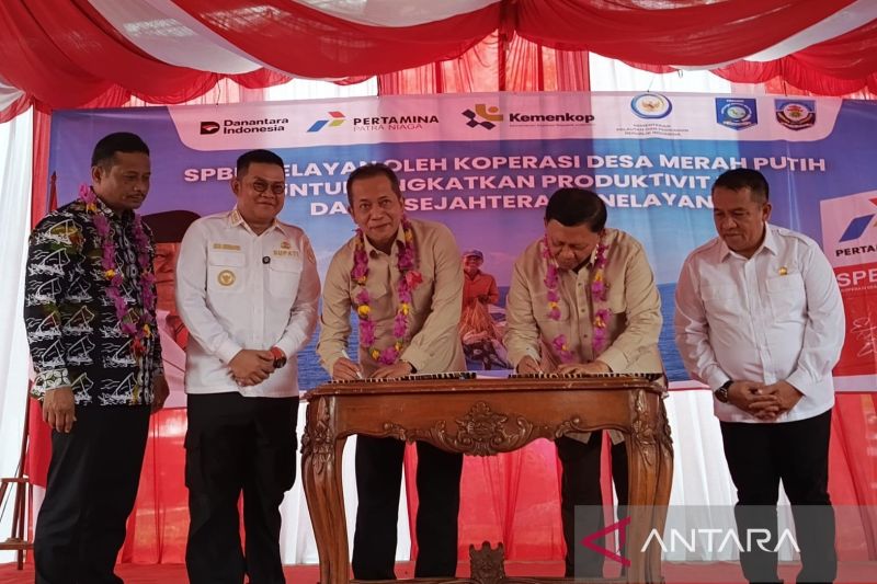 kemenkop-dan-kkp-kembangkan-kmp-di-kampung-nelayan-bangka-selatan