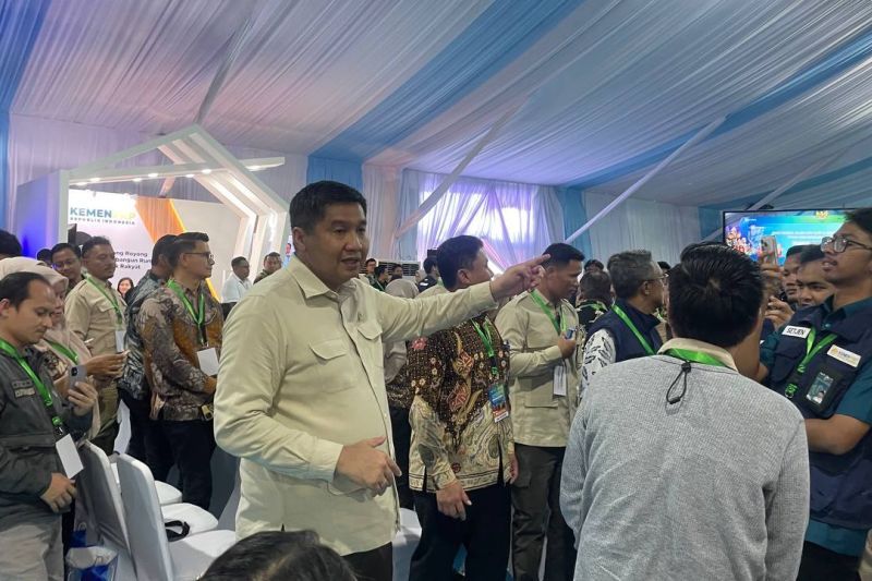 menteri-pkp-tegaskan-penataan-kawasan-kumuh-tanpa-relokasi-warga