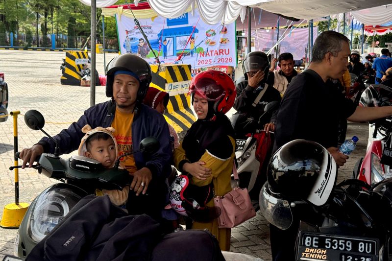 asdp-h-5-natal-tahun-baru-trafik-sepeda-motor-via-ciwandan-meningkat