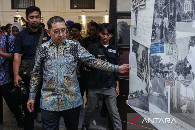 Menbud: Kartu pos menjadi media dalam merekam sejarah