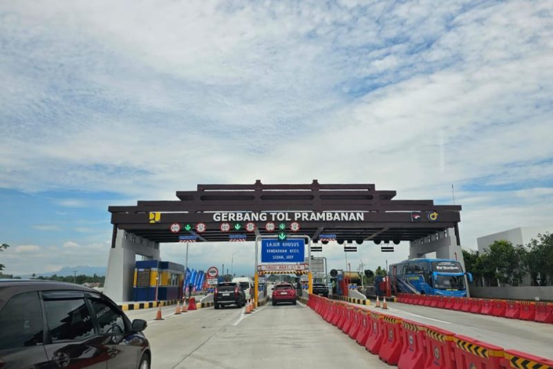 h-4-natal-2025-volume-lalin-meningkat-di-tol-regional-nusantara