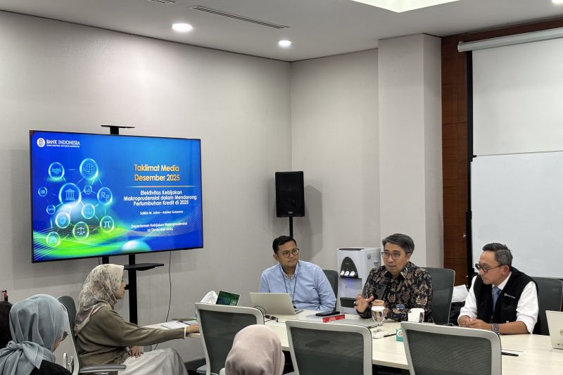 bi-kredit-2025-tertahan-akibat-permintaan-lemah-dan-biaya-dana-tinggi