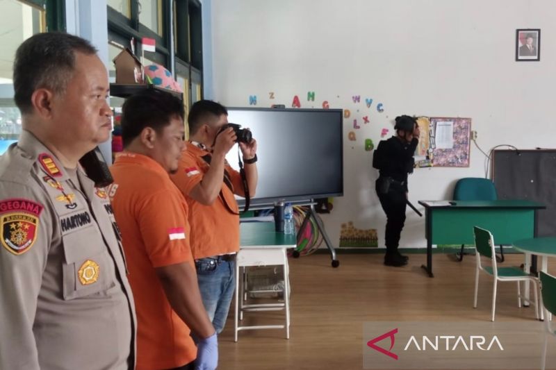 10-sekolah-di-depok-terima-ancaman-bom