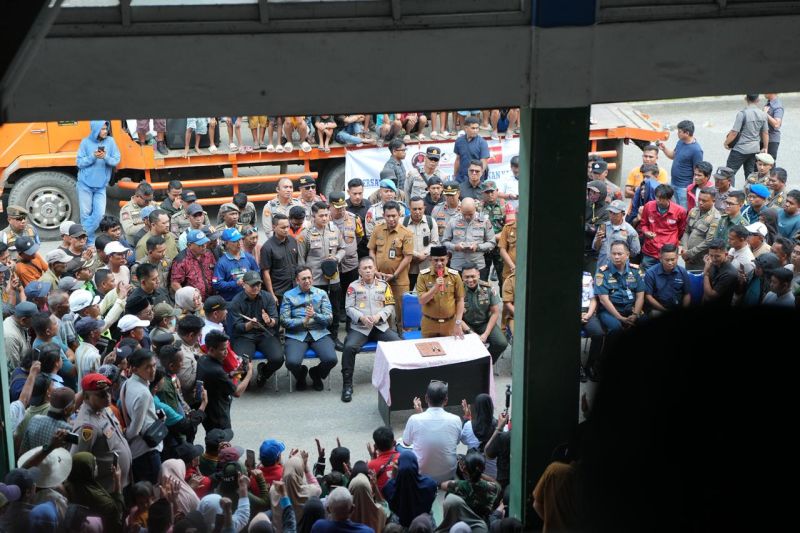 pemprov-tegaskan-belum-ada-rencana-pemindahan-pelabuhan-pantoloan