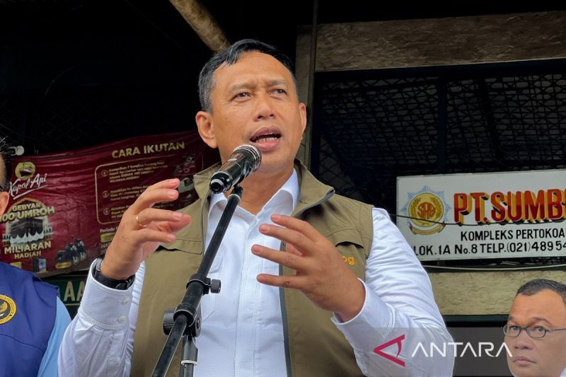 dirut-bulog-minta-satgas-tindak-tegas-minyakita-dan-telur-di-atas-het