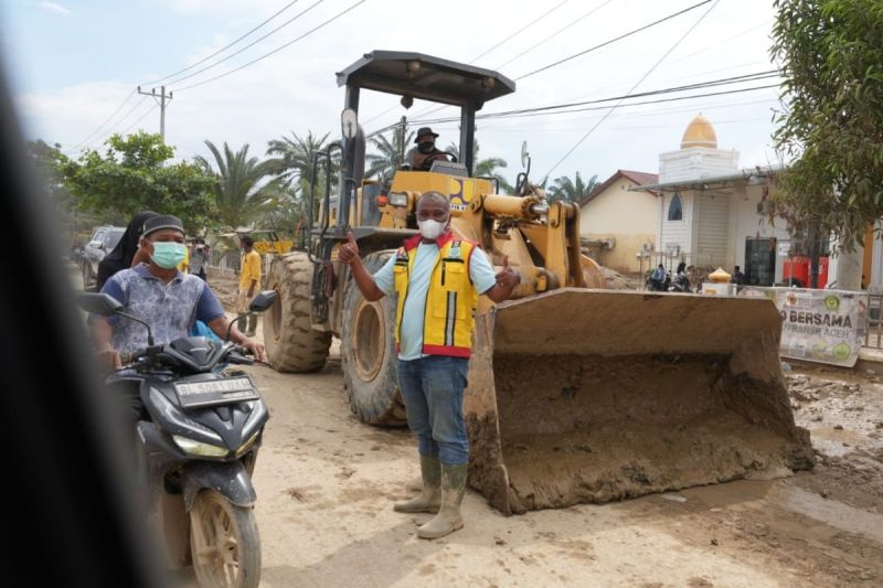 kementerian-pu-percepat-penanganan-infrastruktur-jalan-aceh-tamiang