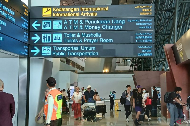 pasca-natal-pergerakan-penumpang-di-bandara-soetta-mulai-menurun