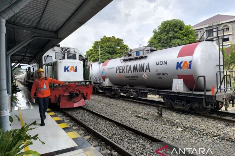 kai-perkuat-distribusi-bbm-demi-pemulihan-tapanuli-pascabencana