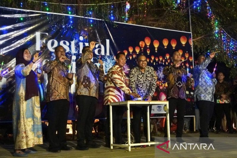 pemkab-batang-gelar-festival-lentera-hingga-1-januari-sambut-2026