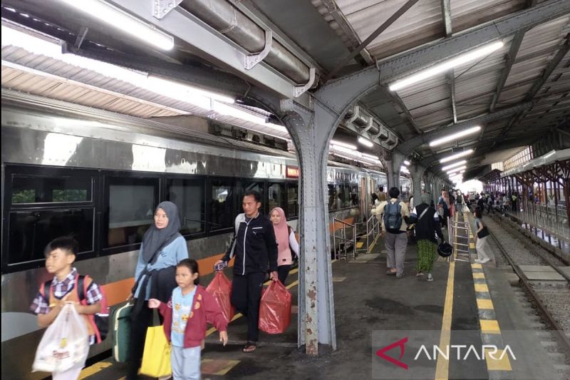 daop-jember-catat-pertumbuhan-penumpang-13-persen-saat-nataru