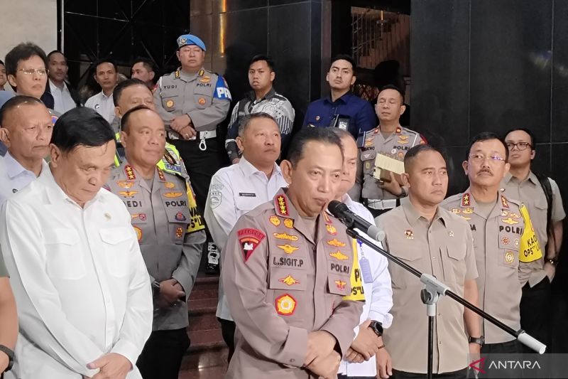 kapolri-secara-umum-masyarakat-patuh-soal-larangan-kembang-api