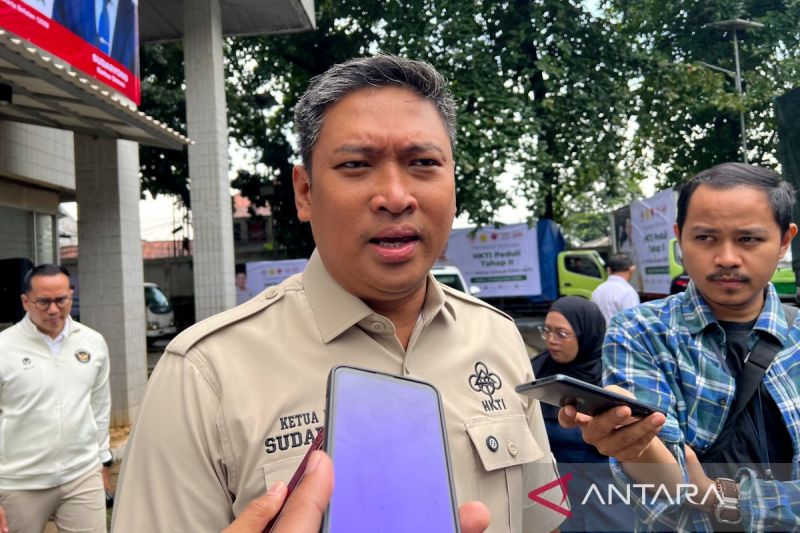 wamentan-presiden-fokus-atasi-bencana-pengumuman-swasembada-ditunda