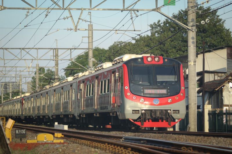 kai-integrasi-antarmoda-di-stasiun-yogyakarta-perkuat-krl-di-nataru