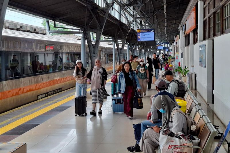 KAI: Penjualan tiket tembus 4,1 juta lampaui Nataru 2024/2025