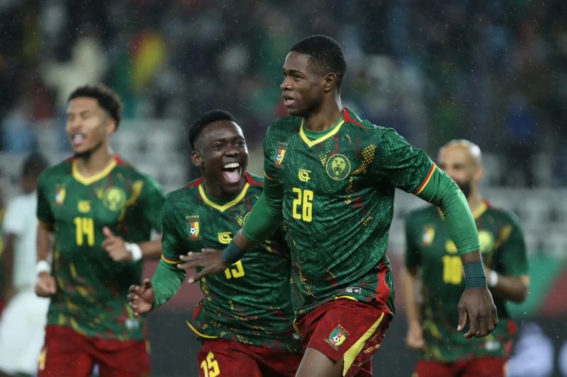 Kamerun melaju ke perempat final setelah atasi Afrika Selatan 2-1