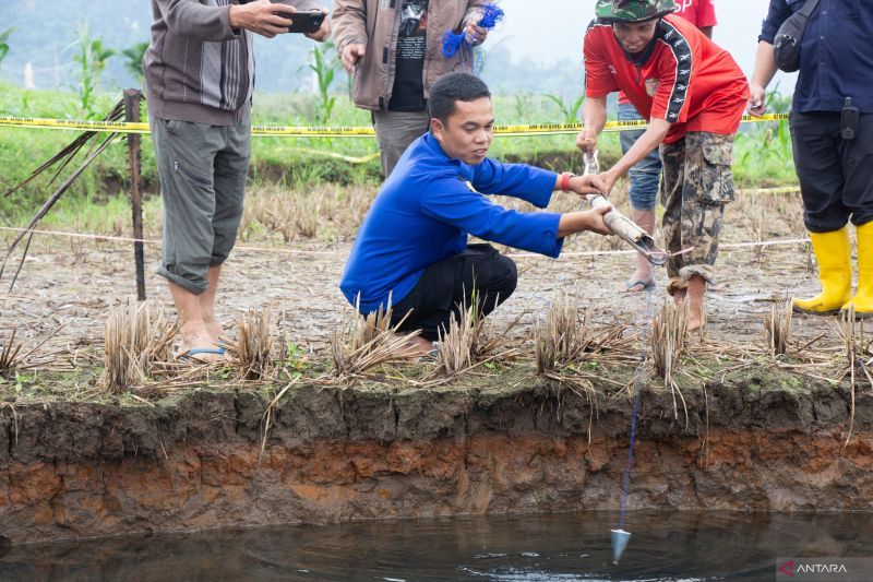 kementerian-esdm-kaji-fenomena-sinkhole-di-kabupaten-limapuluh-kota