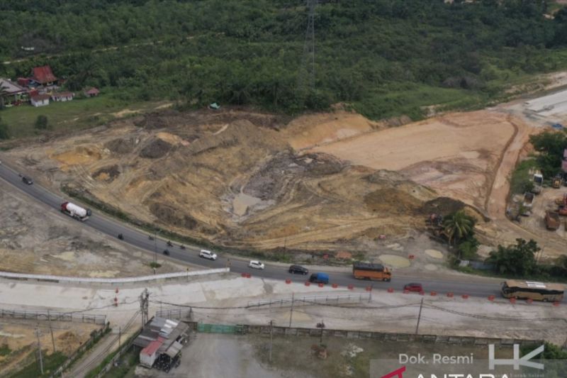 hk-alihkan-lalu-lintas-perbatasan-pekanbaru-untuk-pembangunan-jembatan