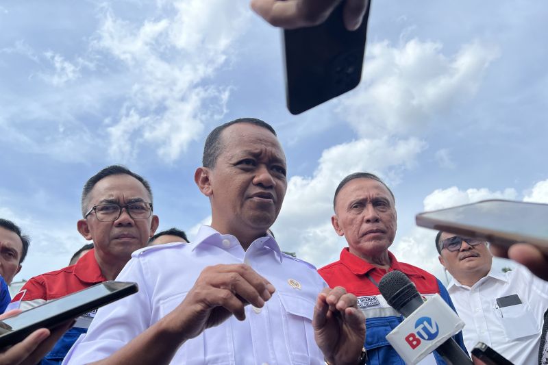 menteri-esdm-impor-solar-untuk-spbu-swasta-disetop-di-2026