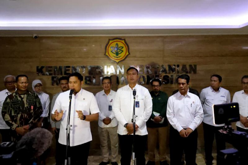 wamentan-sudaryono-pastikan-swasembada-beras-ri-berlanjut-ke-ekspor