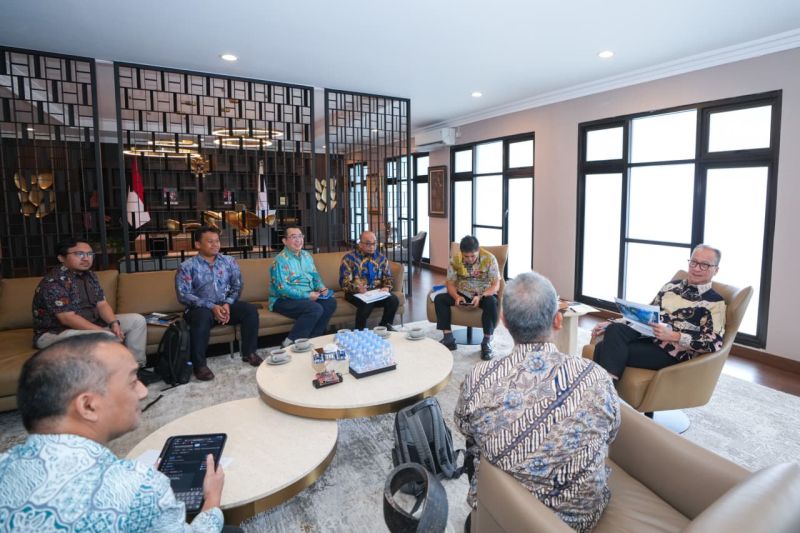 icdec-dorong-penguatan-riset-pacu-posisi-ri-di-gvc-semikonduktor-dunia