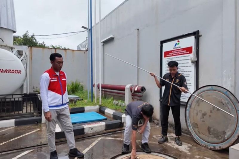 pertamina-cek-kandungan-air-di-spbu-bacin-kudus