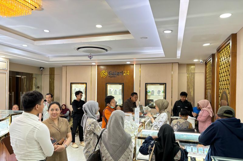 emas-di-pegadaian-kompak-meroket-ada-yang-sentuh-rp2783-jutagr