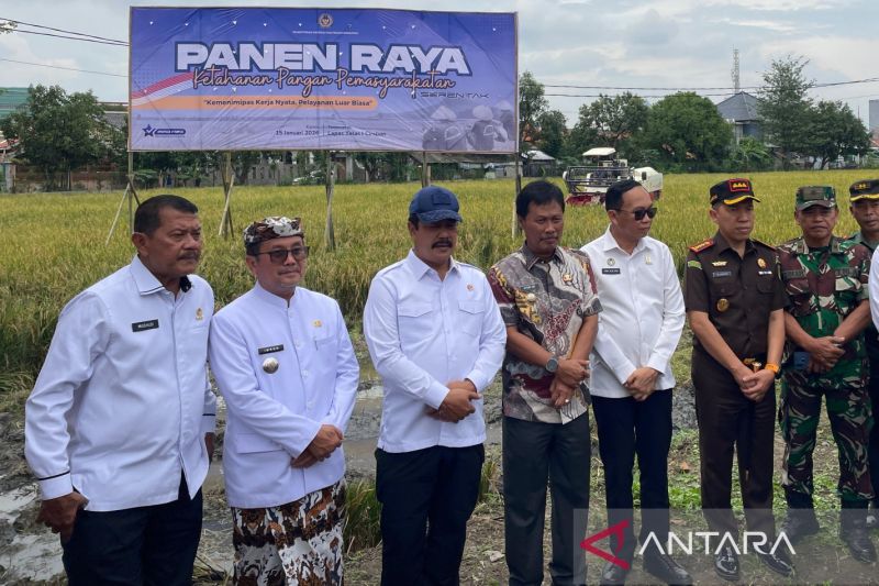 menteri-imipas-hasil-panen-raya-dimanfaatkan-untuk-kegiatan-sosial
