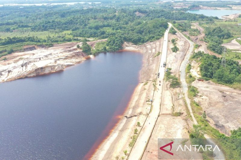 kaltim-kawal-penutupan-lubang-tambang-di-jalur-samarinda-kukar