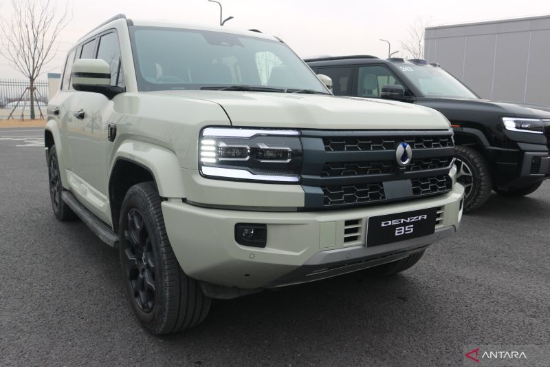 simak-spesifikasi-mobil-listrik-off-road-premium-denza-b5