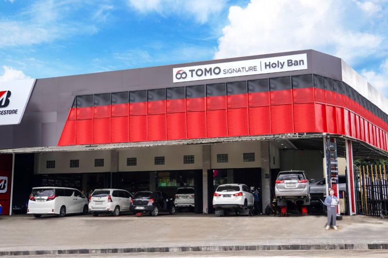 bridgestone-indonesia-resmikan-tomo-signature-pertama-di-pluit