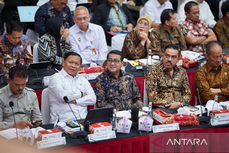 kemenekraf-bantu-pemulihan-kegiatan-usaha-di-daerah-terdampak-bencana