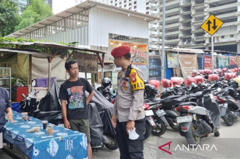 polisi-tindaklanjuti-laporan-soal-pungutan-parkir-liar-di-setiabudi