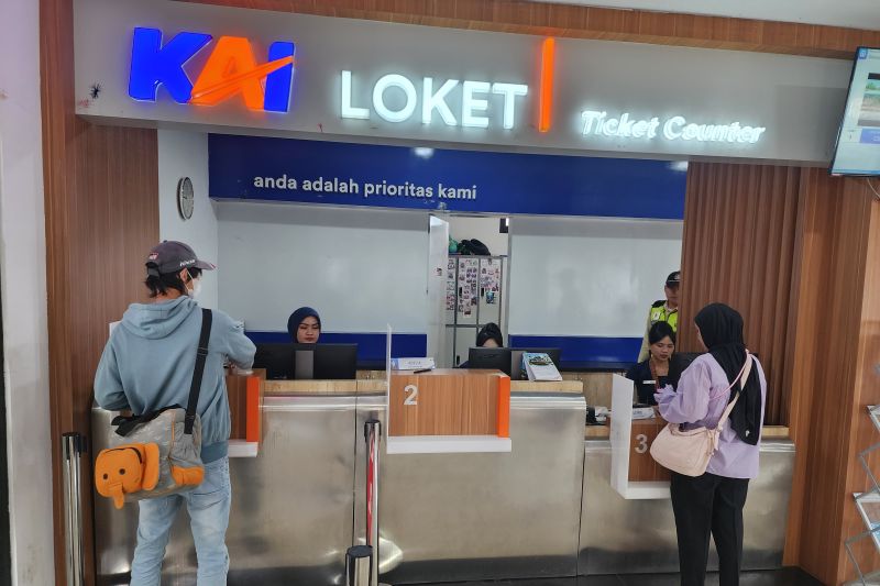 kai-bandung-masih-batalkan-tiga-kereta-meski-jalur-pantura-mulai-pulih