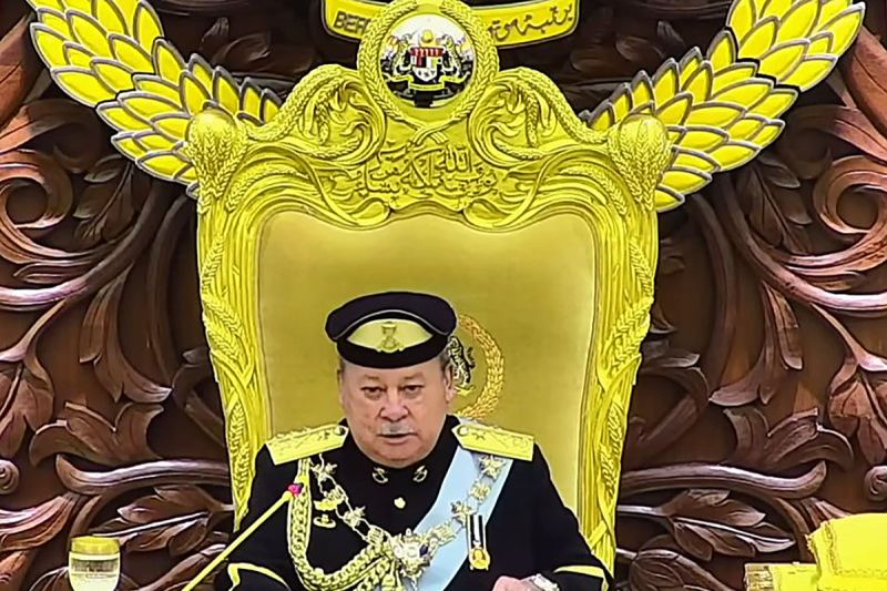 Raja Malaysia kecewa dengan korupsi di tubuh militer