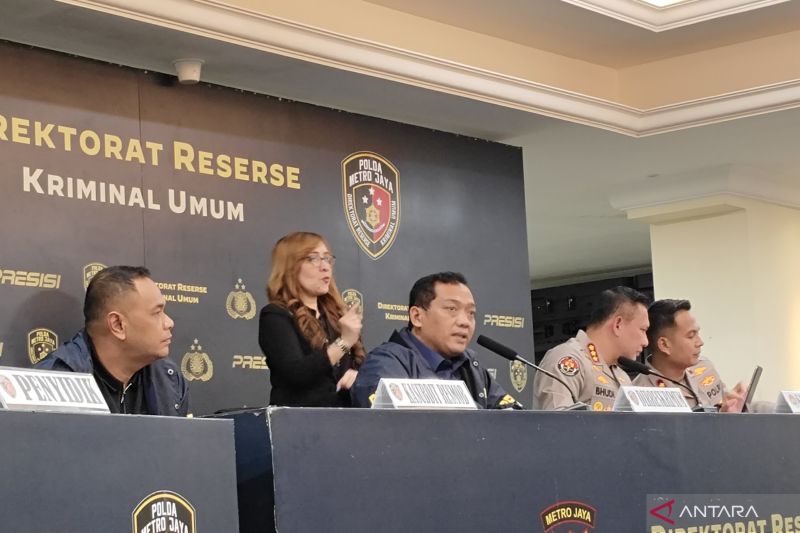 polda-metro-jaya-ungkap-kasus-penyalahgunaan-senjata-api-ilegal