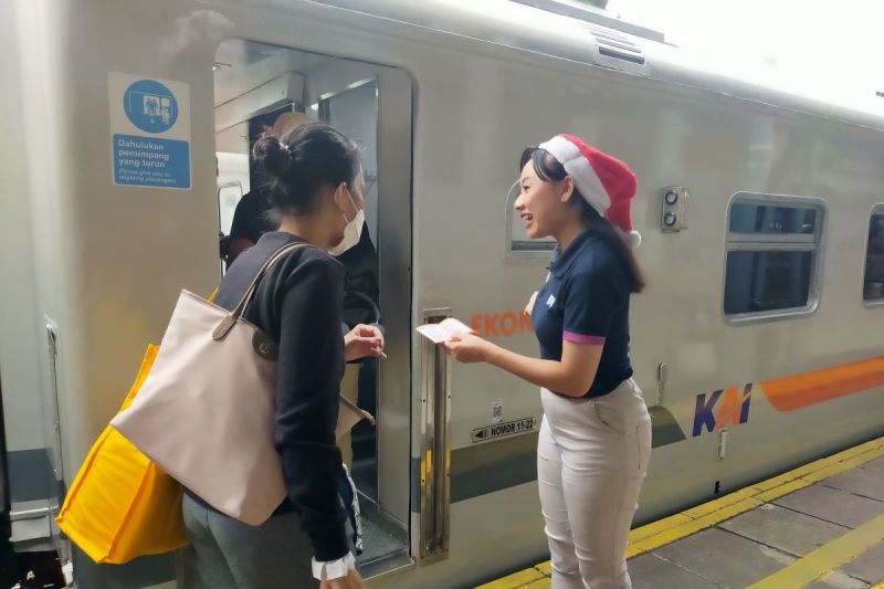 menhub-publik-sangat-puas-atas-penyelenggaraan-angkutan-nataru